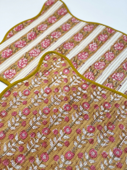 Reversible Mustard Scallop Mats