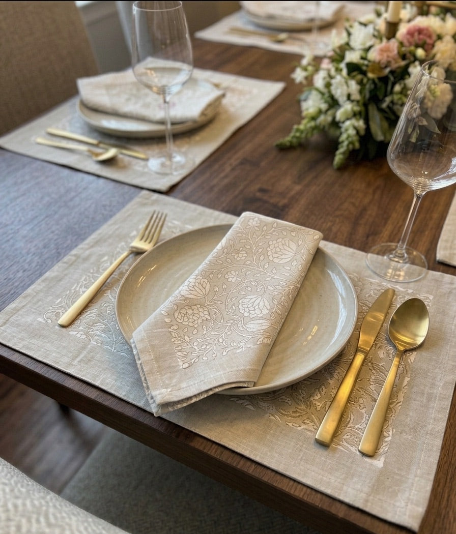 Silver-Grey Cutwork Floral – Set of 6 Placemats & Napkins