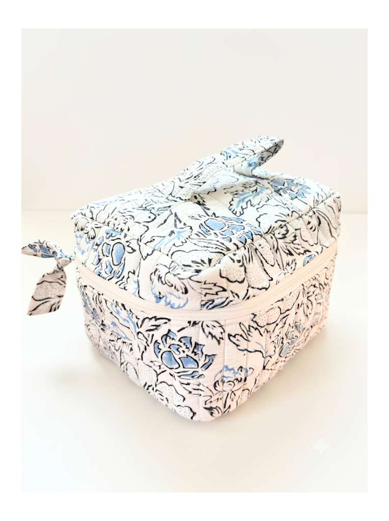 Sketchbook Meadow Travel Pouch